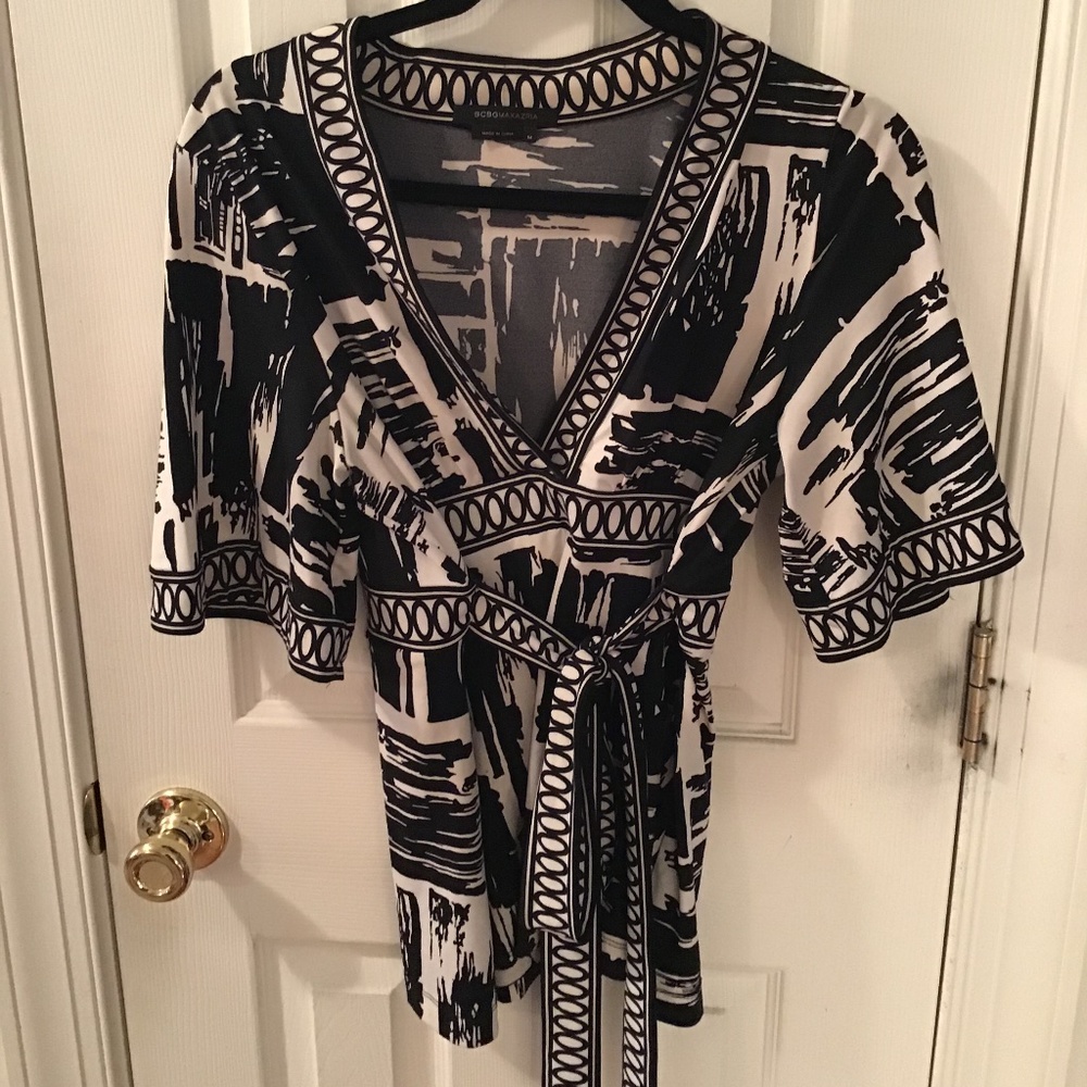 Black and white jersey top